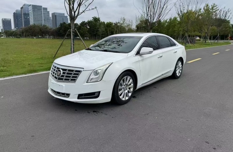 盐城15年凯迪拉克XTS3