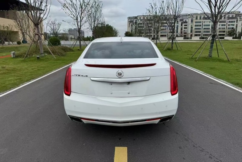 盐城15年凯迪拉克XTS9