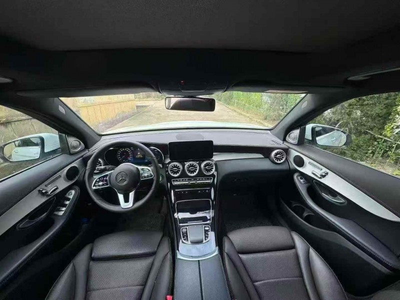 东营22年奔驰GLC6