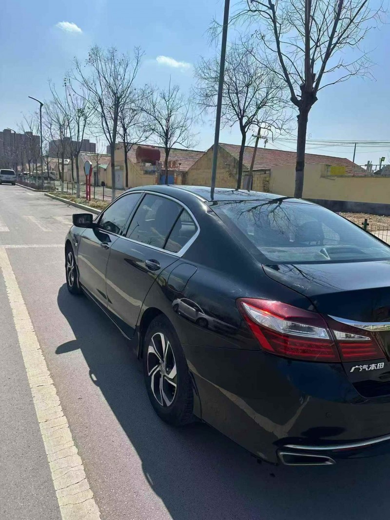 枣庄17年本田雅阁7