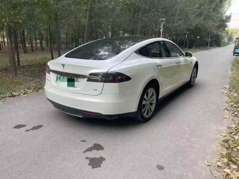 烟台15年特斯拉MODEL S7