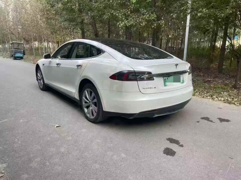 烟台15年特斯拉MODEL S8