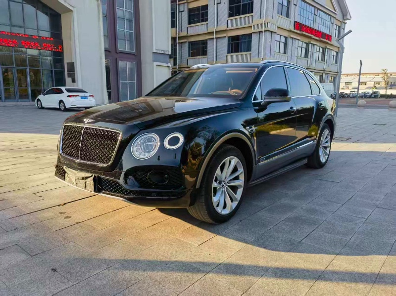 宿州18年宾利添越2