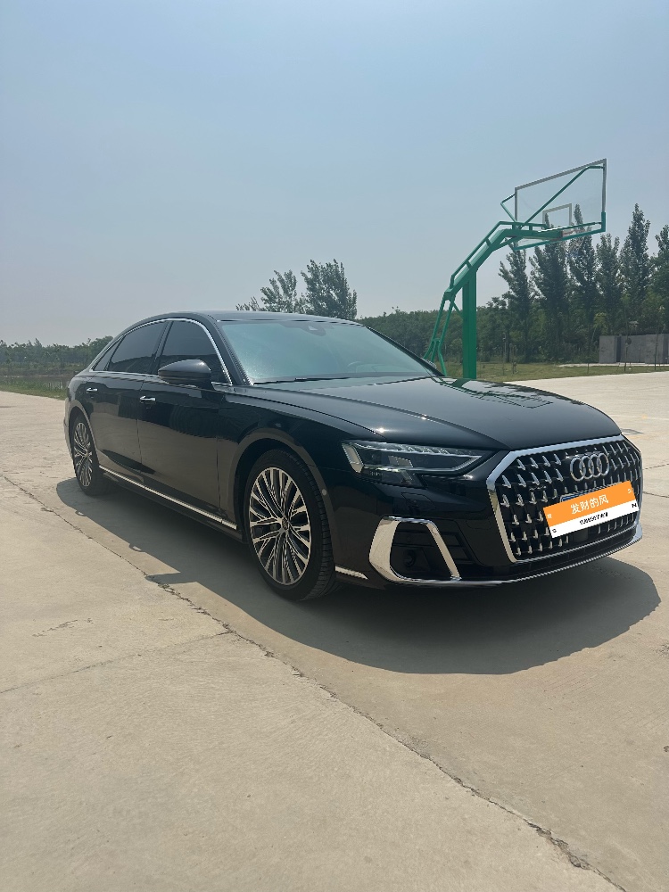 开封24年奥迪A8L2