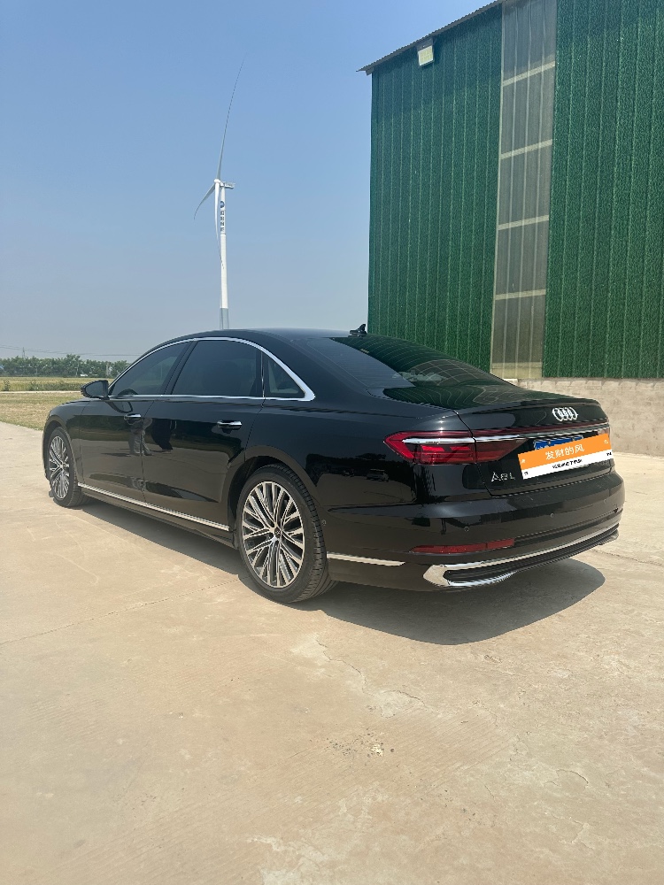开封24年奥迪A8L4