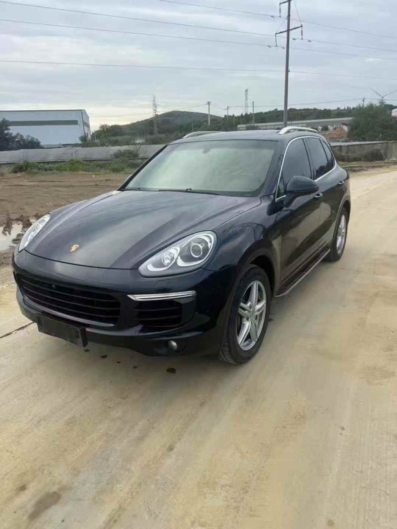 邯郸17年保时捷卡宴2