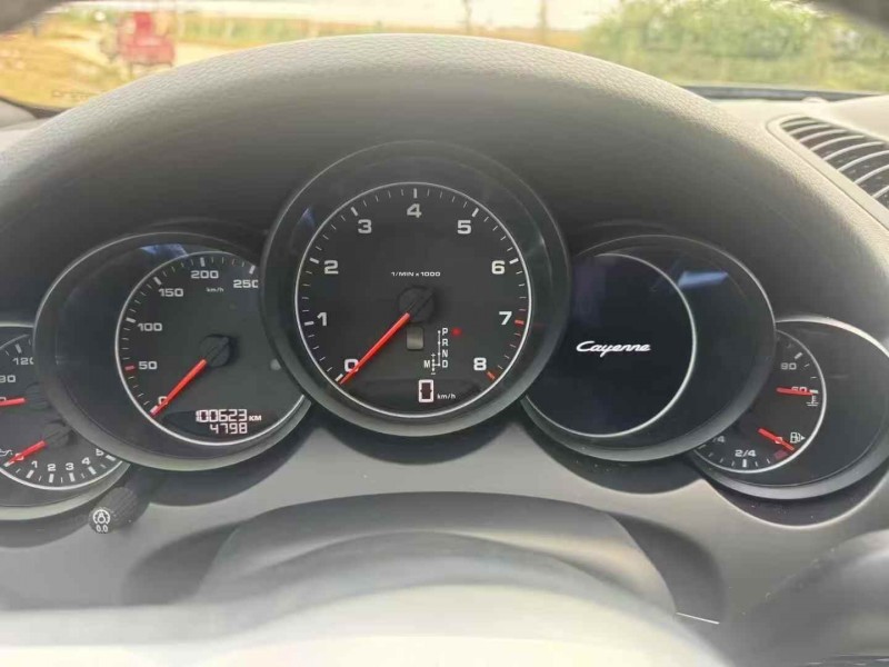 邯郸17年保时捷卡宴5