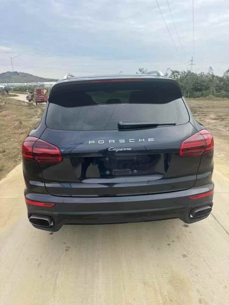 邯郸17年保时捷卡宴8