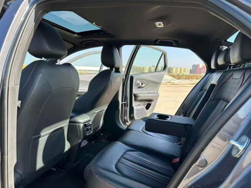 承德24年传祺影豹5