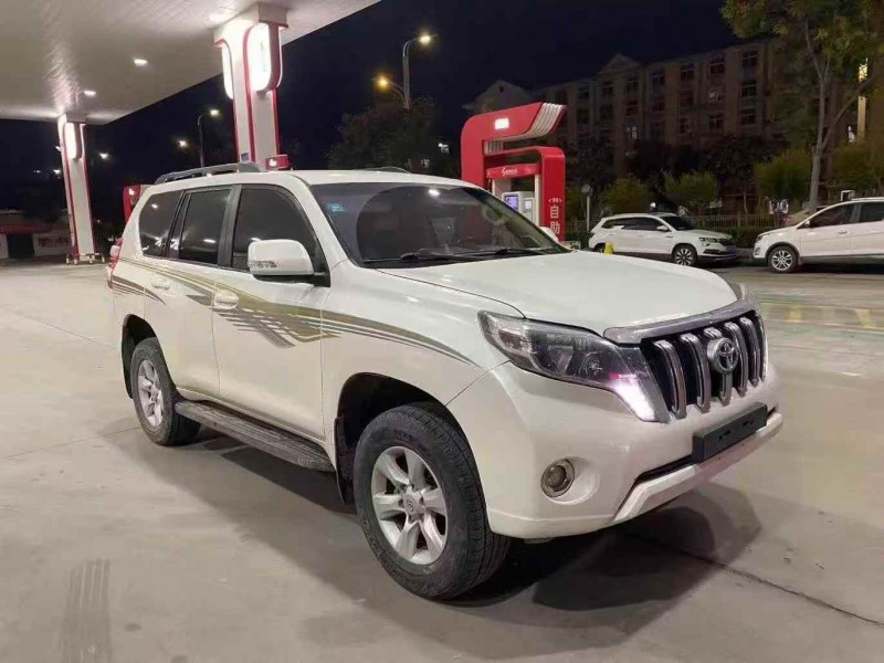 淄博12年丰田普拉多3