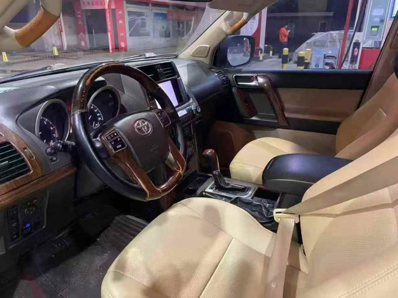 淄博12年丰田普拉多6