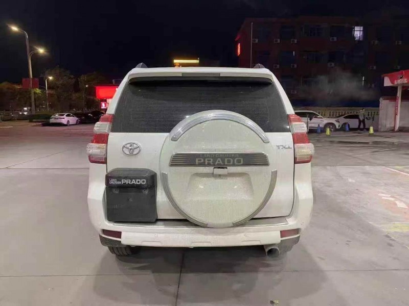 淄博12年丰田普拉多9