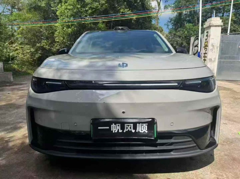 汕头24年零跑汽车C101