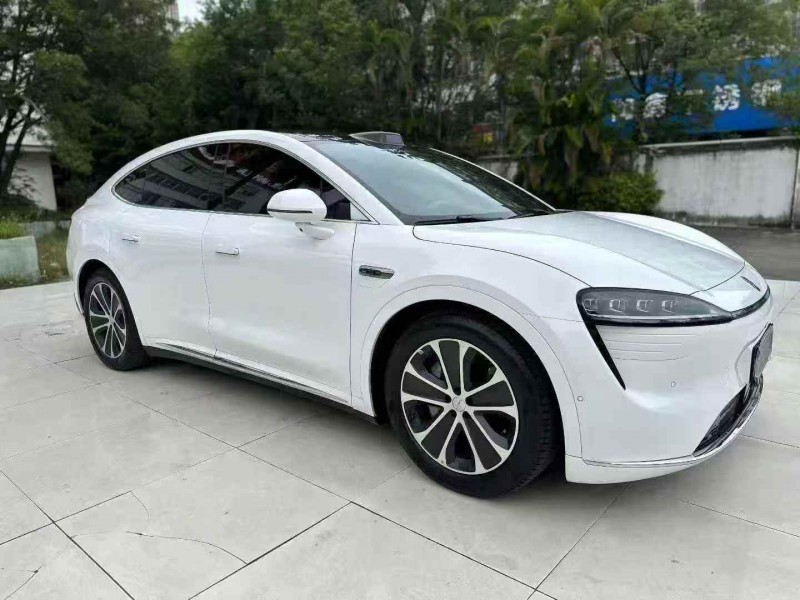 苏州25年华为智选智界R73