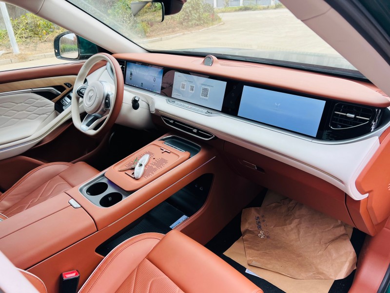 烟台24年岚图汽车FREE7