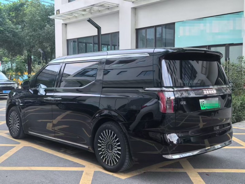 深圳25年极氪汽车0097