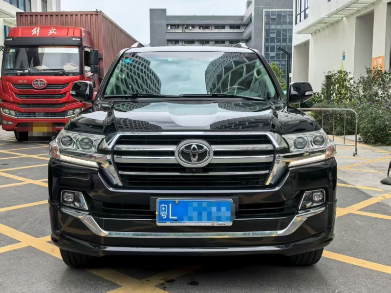 深圳18年丰田兰德酷路泽1