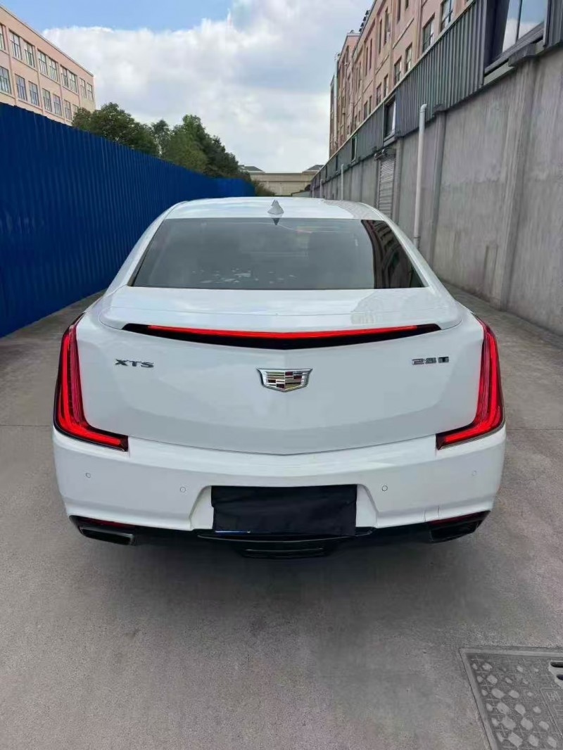 嘉兴18年凯迪拉克XTS9