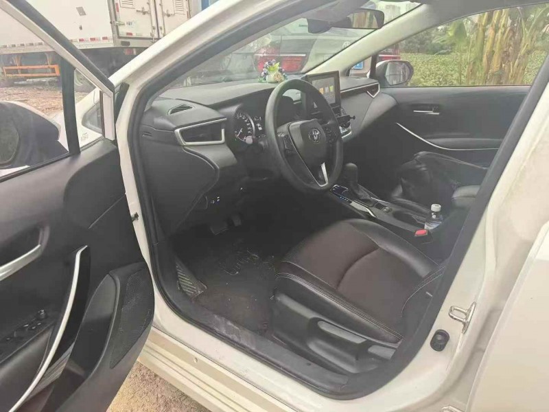 广州22年丰田卡罗拉5