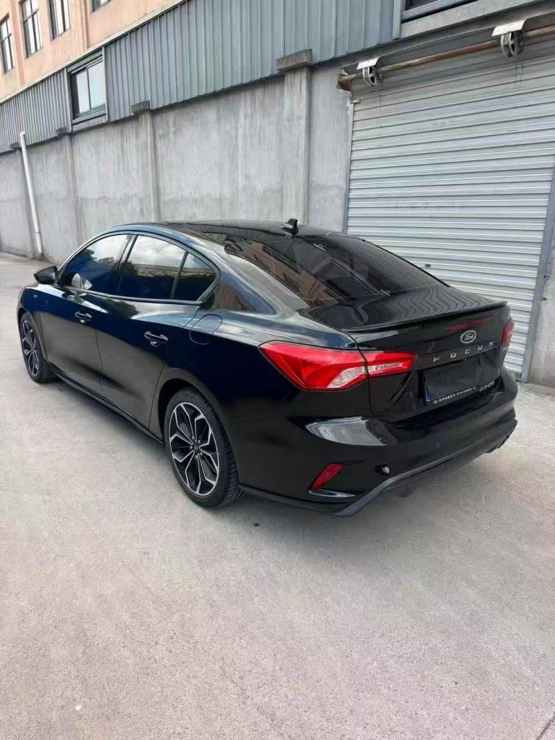 温州20年福特福克斯8