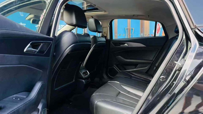 深圳21年红旗H54