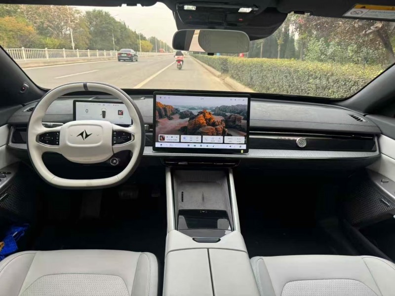 济宁24年东风奕派5