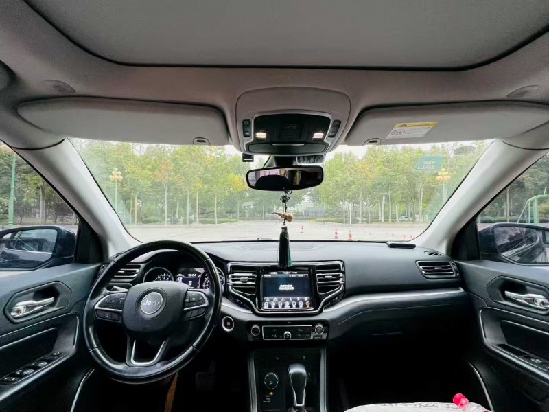 日照18年Jeep指挥官6