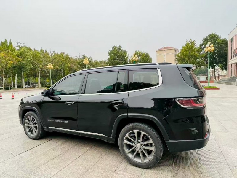 日照18年Jeep指挥官8