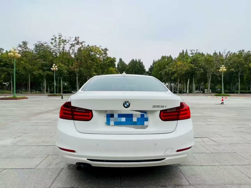 日照13年宝马3系7