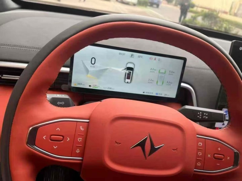 枣庄25年东风奕派3