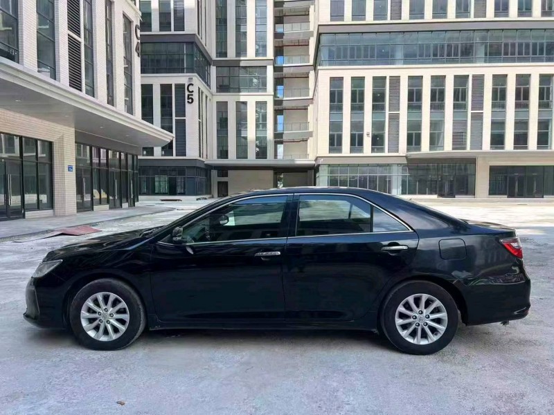 广州15年丰田凯美瑞4