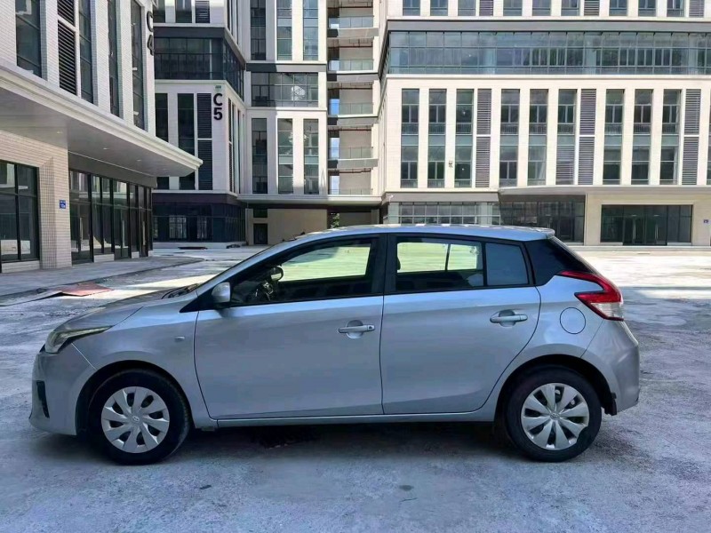 广州14年丰田YARiS L 致炫6