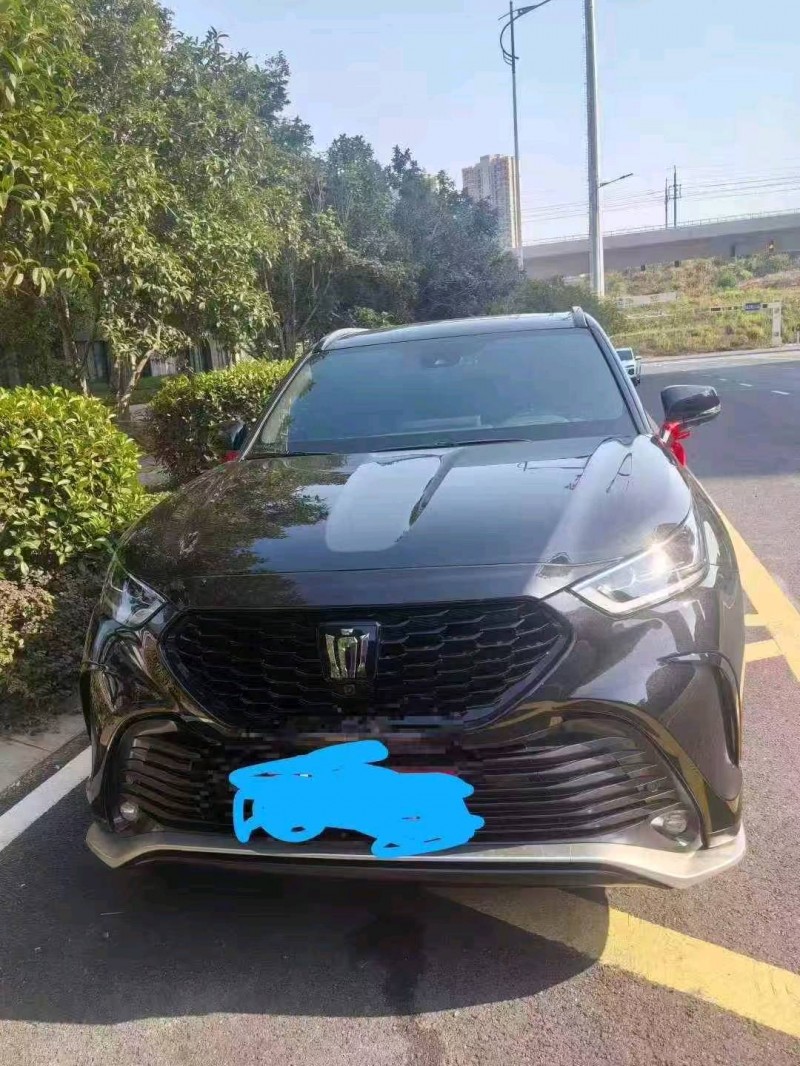 九江25年丰田皇冠1