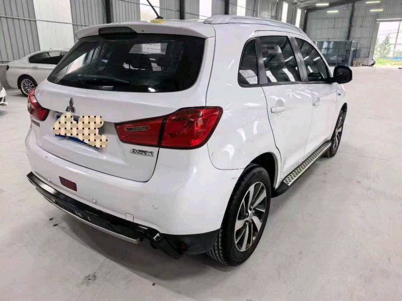 菏泽16年三菱劲炫7