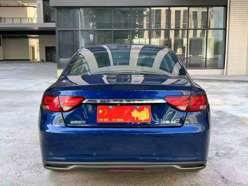 广州21年吉利帝豪5