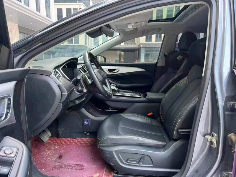 广州23年荣威i68