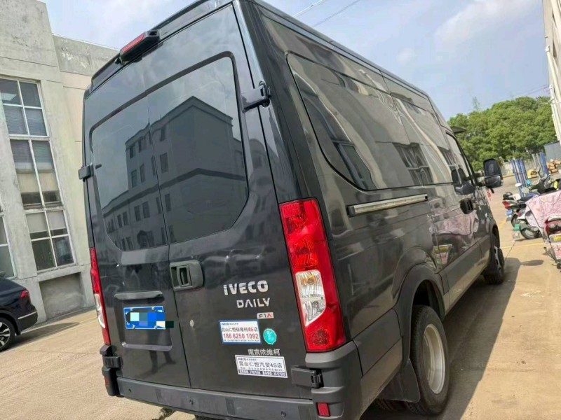 常州23年依维柯欧胜5