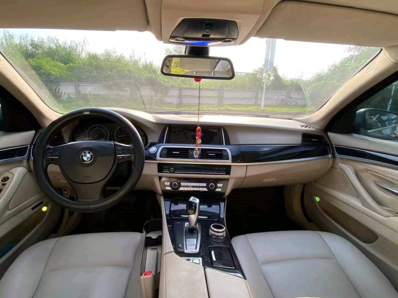 广州11年宝马5系7