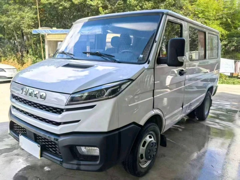 安顺23年依维柯得意1