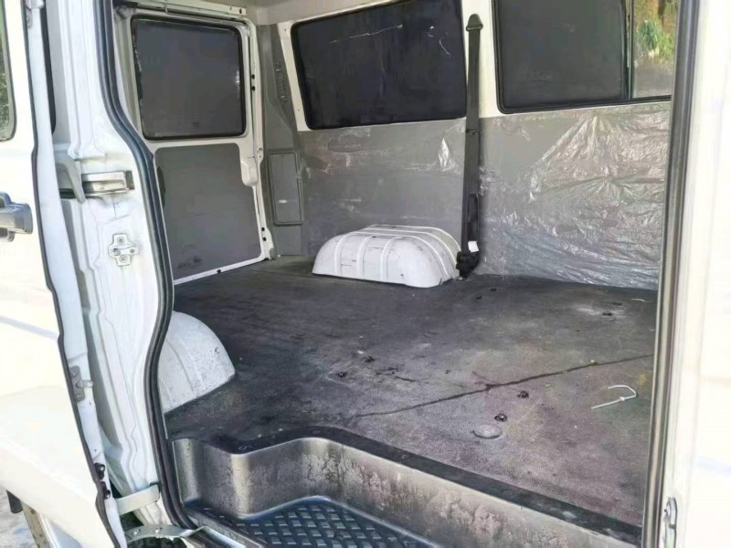 安顺23年依维柯得意2