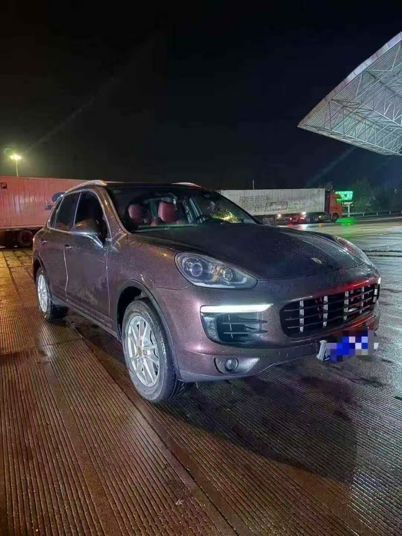 淄博15年保时捷卡宴3