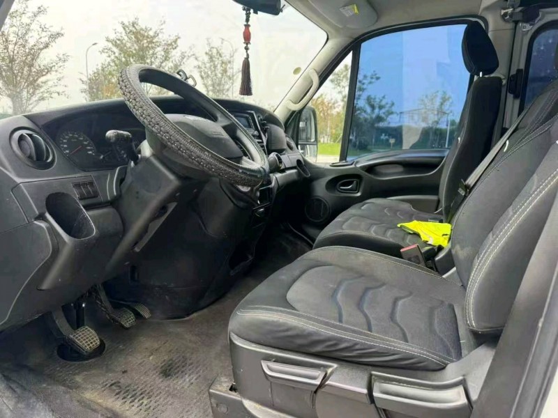 宿迁22年依维柯欧胜8