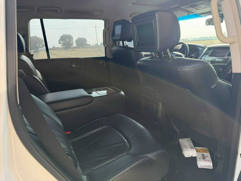 包头13年英菲尼迪QX563