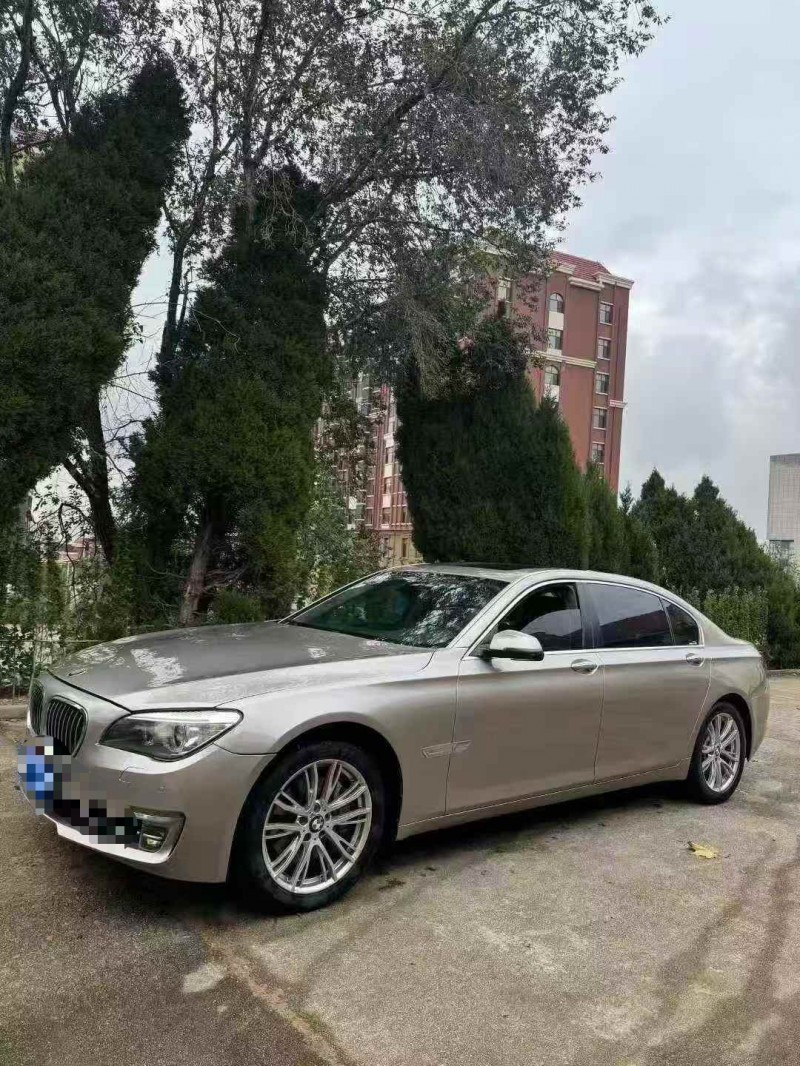 威海15年宝马7系2