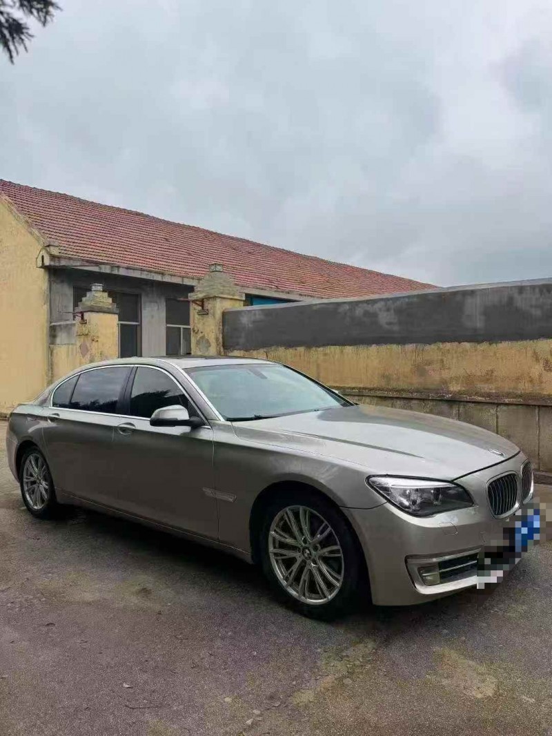 威海15年宝马7系3