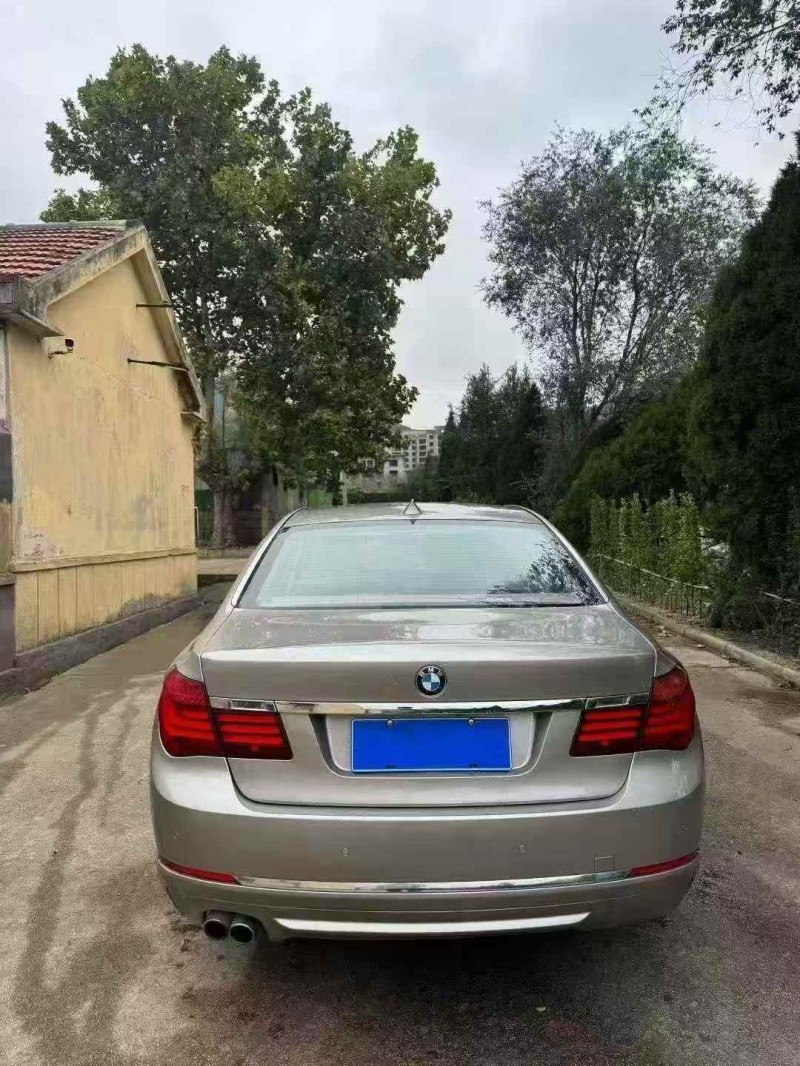 威海15年宝马7系9