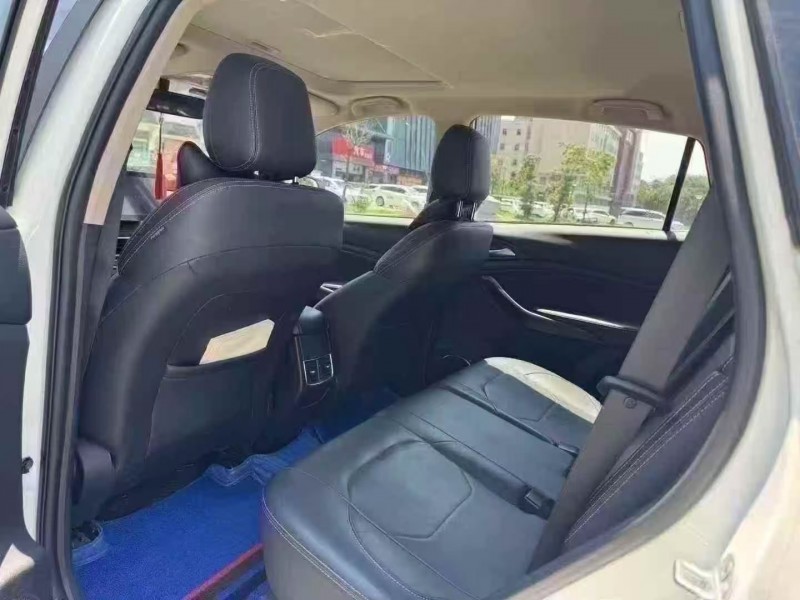 菏泽20年比亚迪宋5