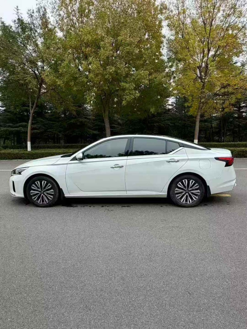 烟台24年日产天籁6