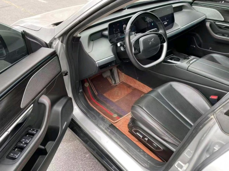 苏州21年小鹏汽车p77