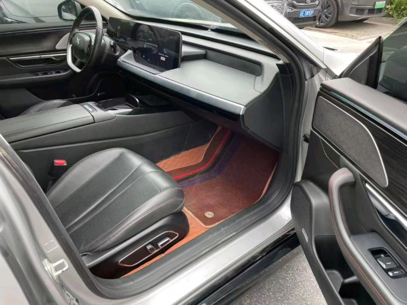 苏州21年小鹏汽车p78